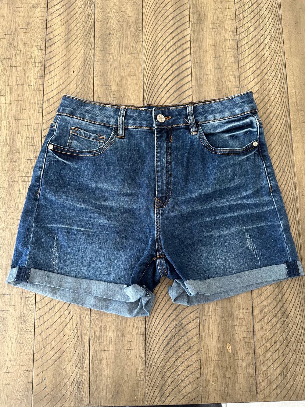 I&M Jeans Women's High-Rise Cuffed Denim Shorts Size L Dark Wash Distressed Jean